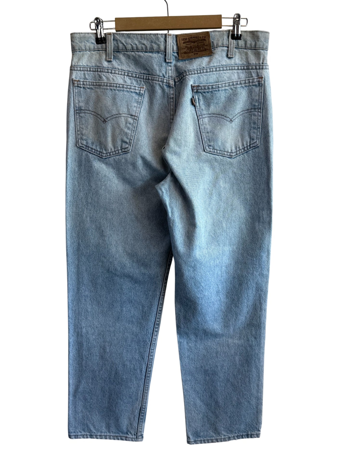 Vintage 90's Levi's 540 Light Wash Baggy Denim Jeans Size 35x29