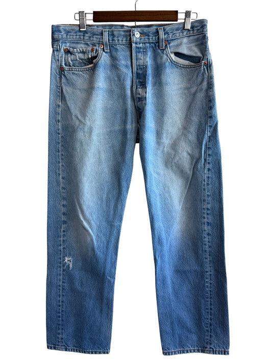Vintage Levi's 501 Medium Wash Denim Jeans Size 34x29