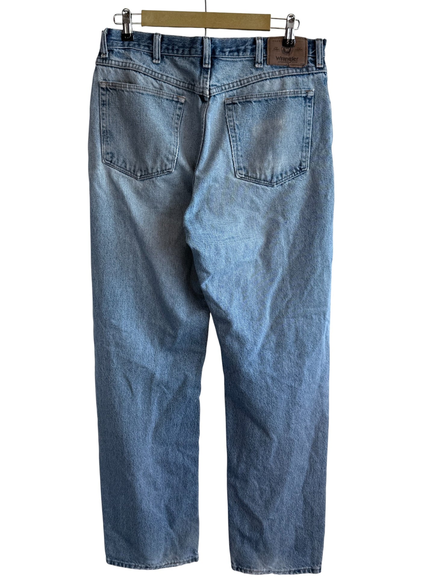 Vintage Wrangler Light Wash Distressed Denim Jeans Size 32x32