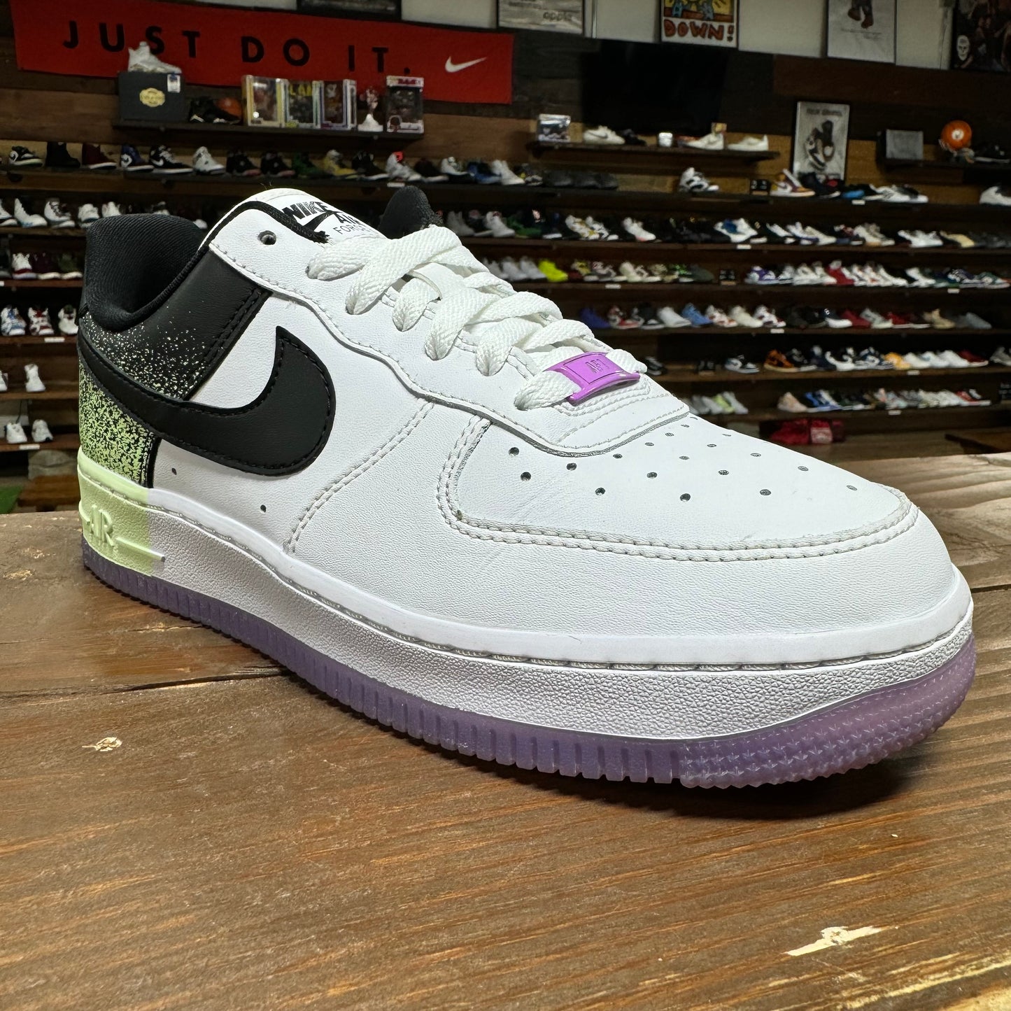 Nike AF1 Low 'Splatter' Size 7W