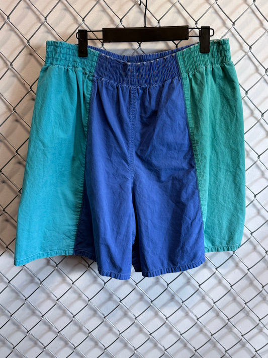Vintage 90's Two Tone Blue Shorts Size M/L