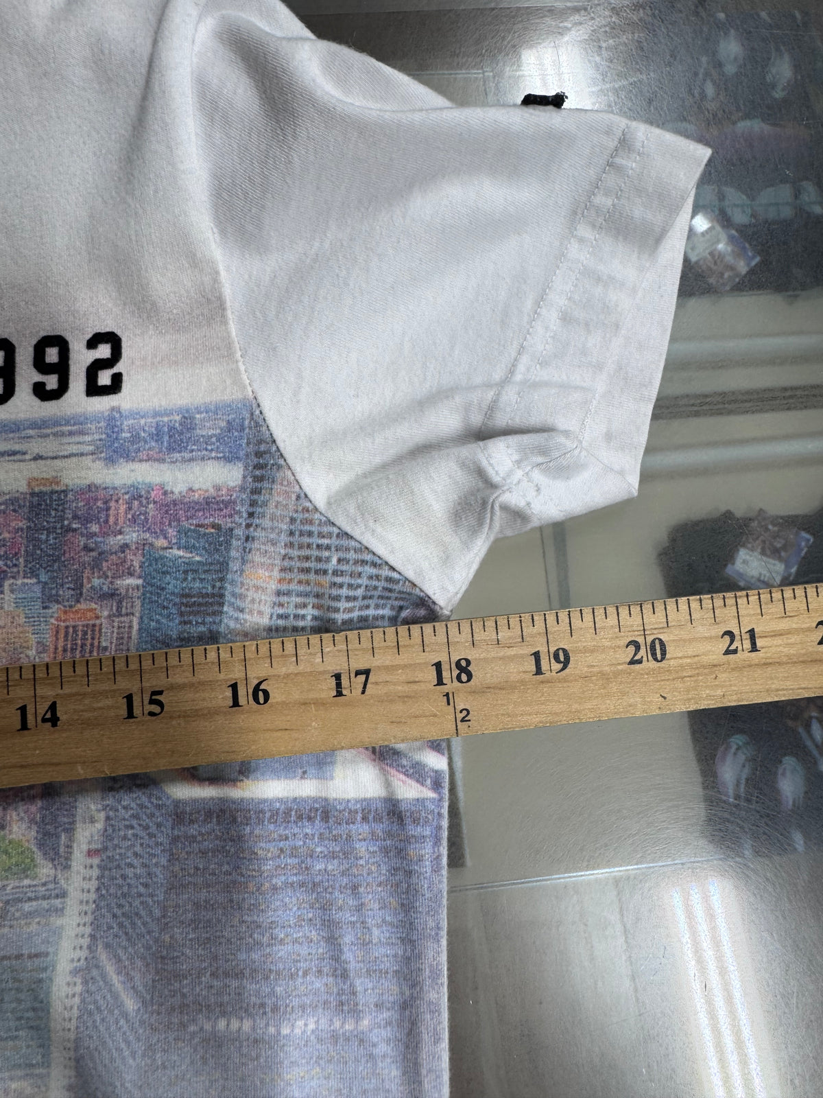Y2K FUBU Legacy New York City Skyline Graphic Tee Size XXS