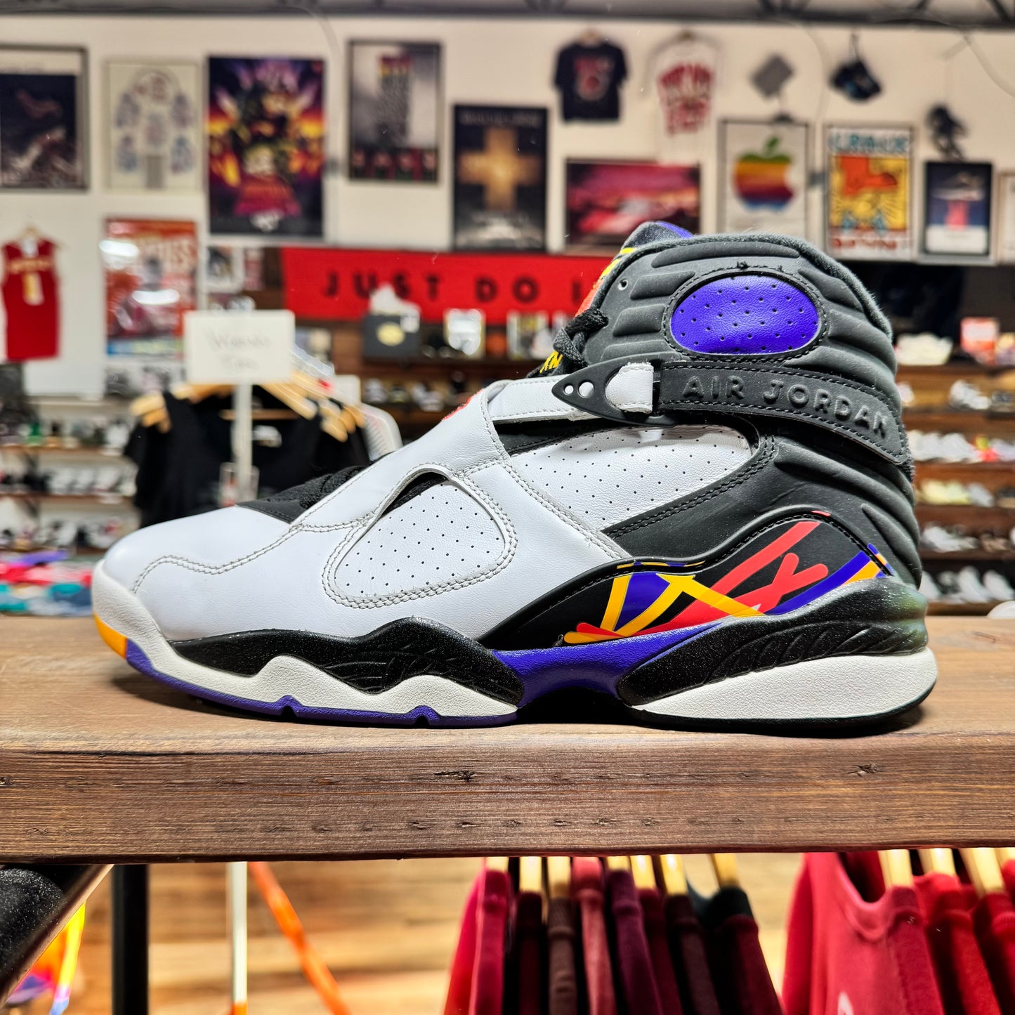 Jordan 8 'Three-Peat' Size 9