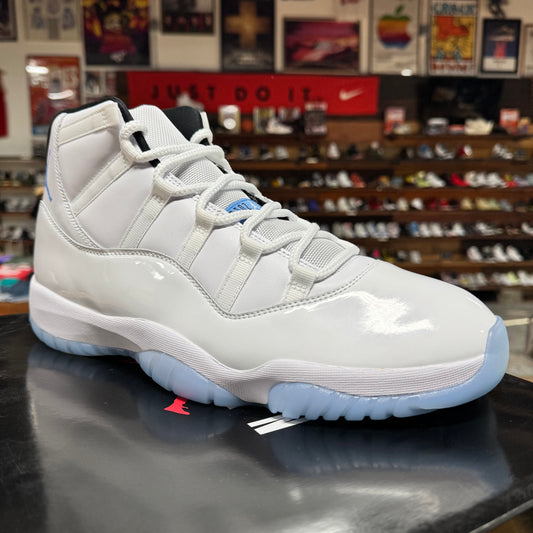 Jordan 11 'Legend Blue' Size 13
