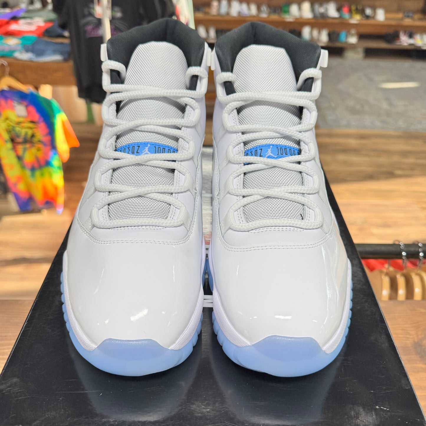 Jordan 11 'Legend Blue' Size 13