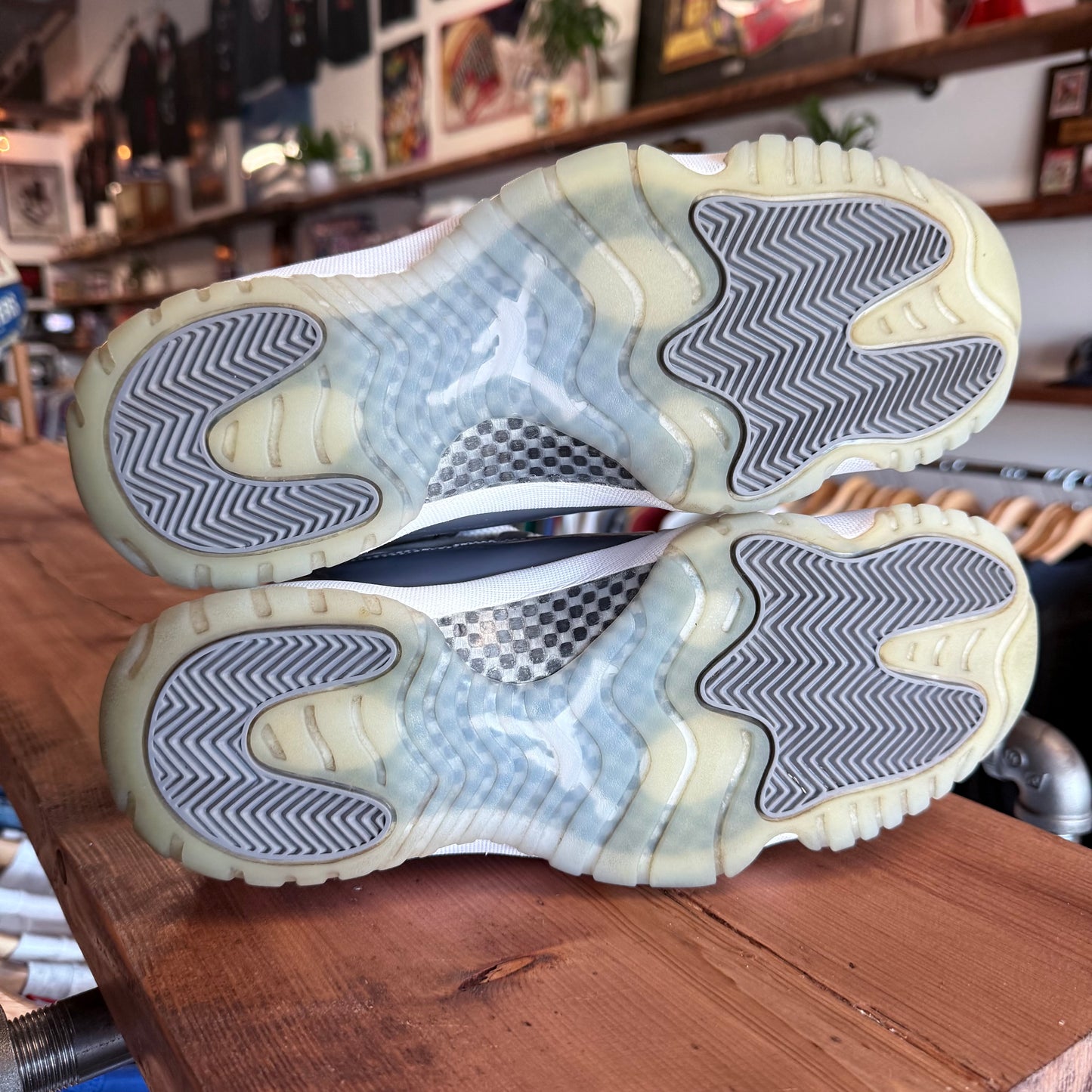 Jordan 11 'Cool Grey' Size 10.5