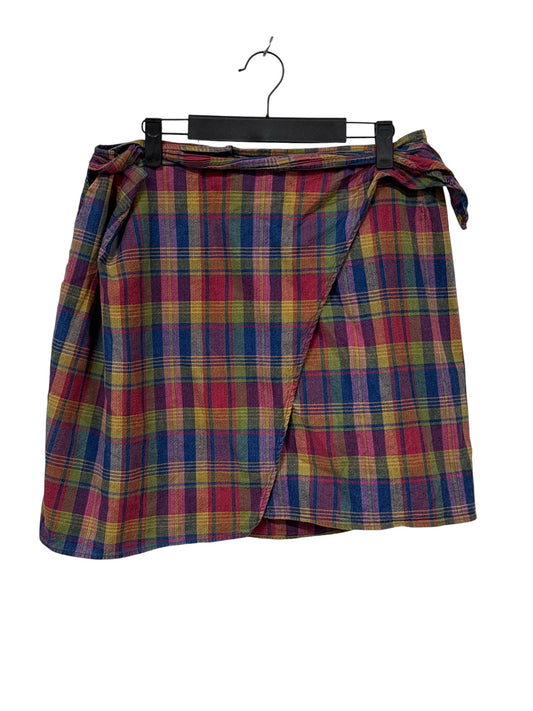 Vintage 90's Women's Plaid Made in USA Mini Skirt Size Medium