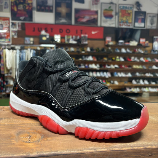 Jordan 11 'Bred Low' Size 10