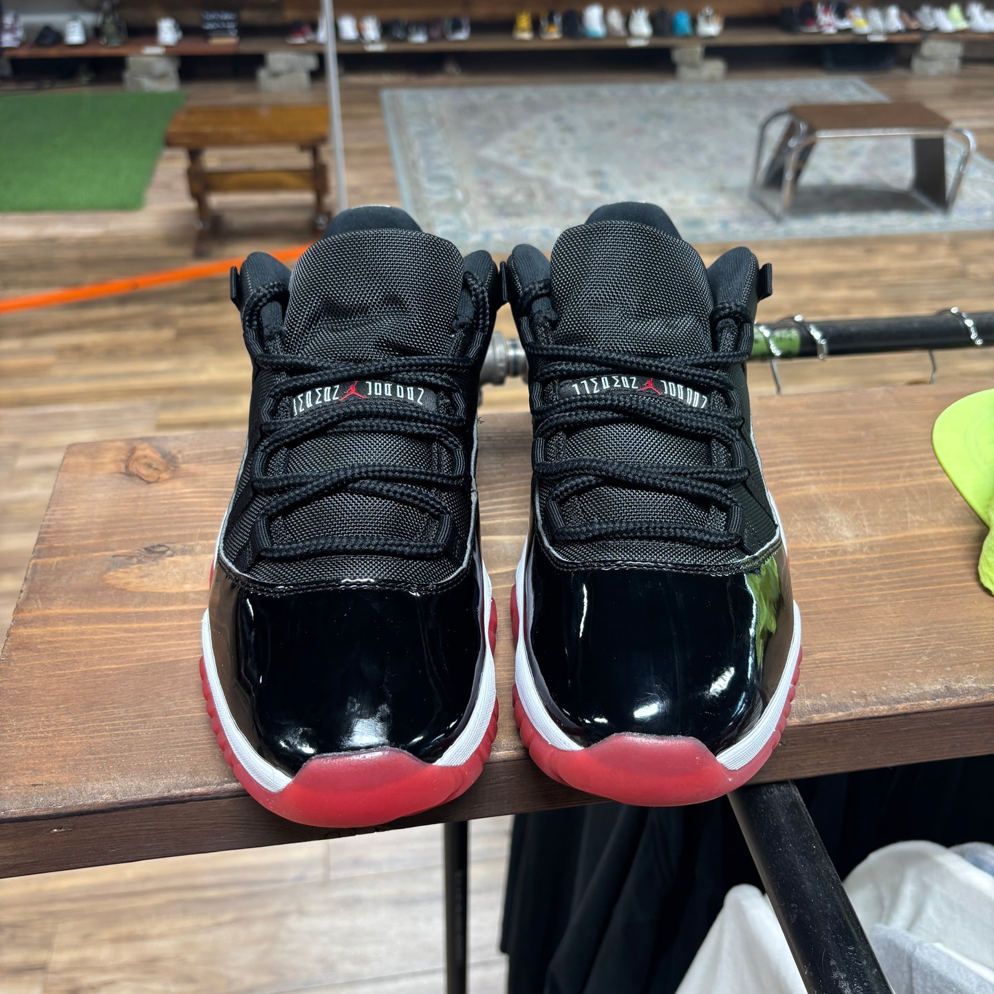 Jordan 11 'Bred Low' Size 10