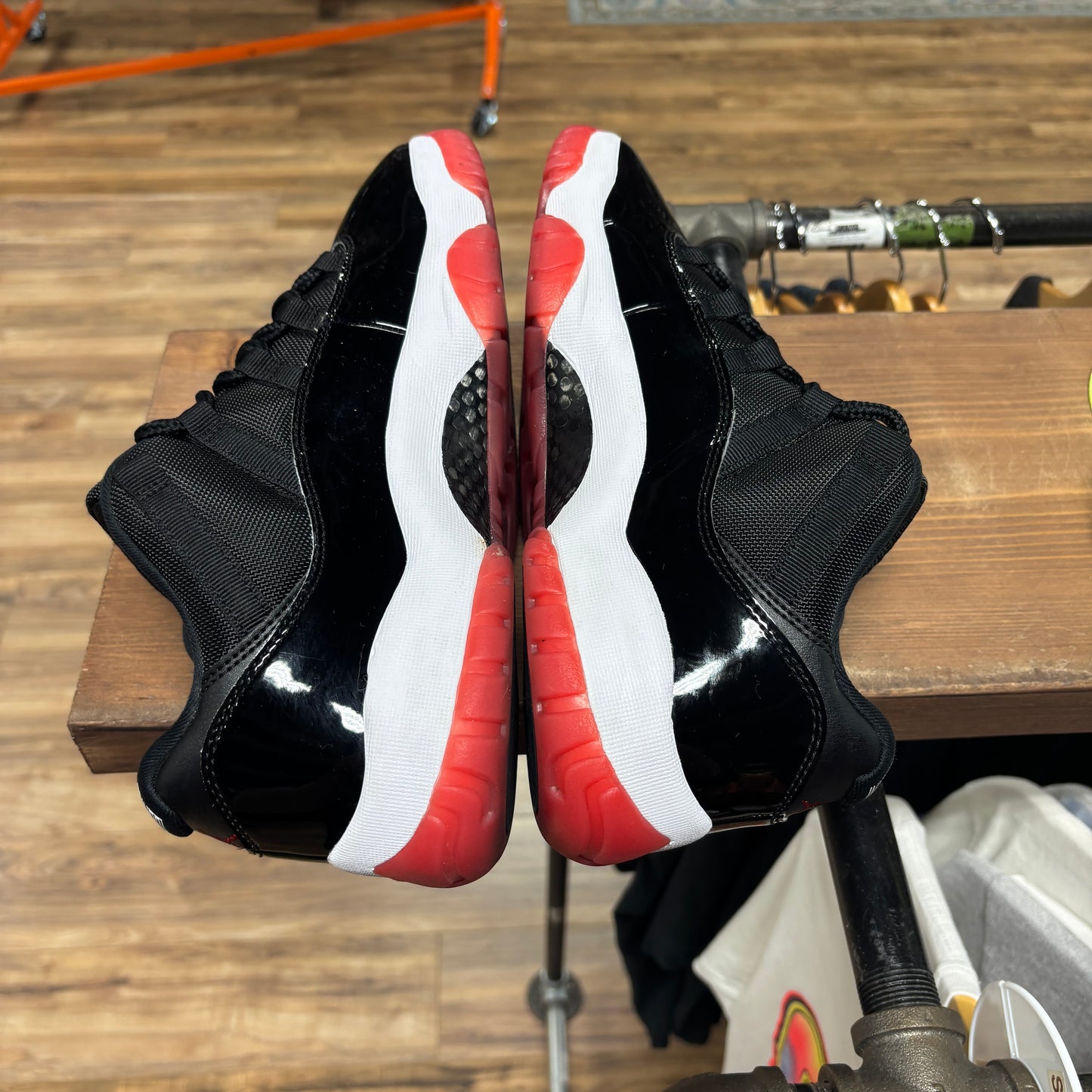 Jordan 11 'Bred Low' Size 10
