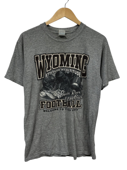 Vintage Y2K University of Wyoming Football Graphic Tee Size Medium