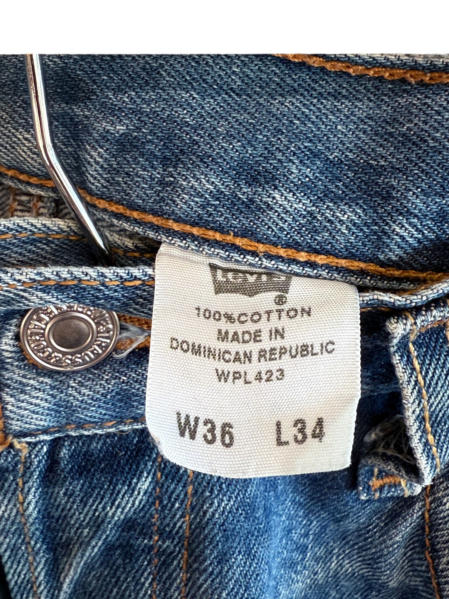 Vintage Levi's 501 Medium Wash Denim Jeans Size 34x32