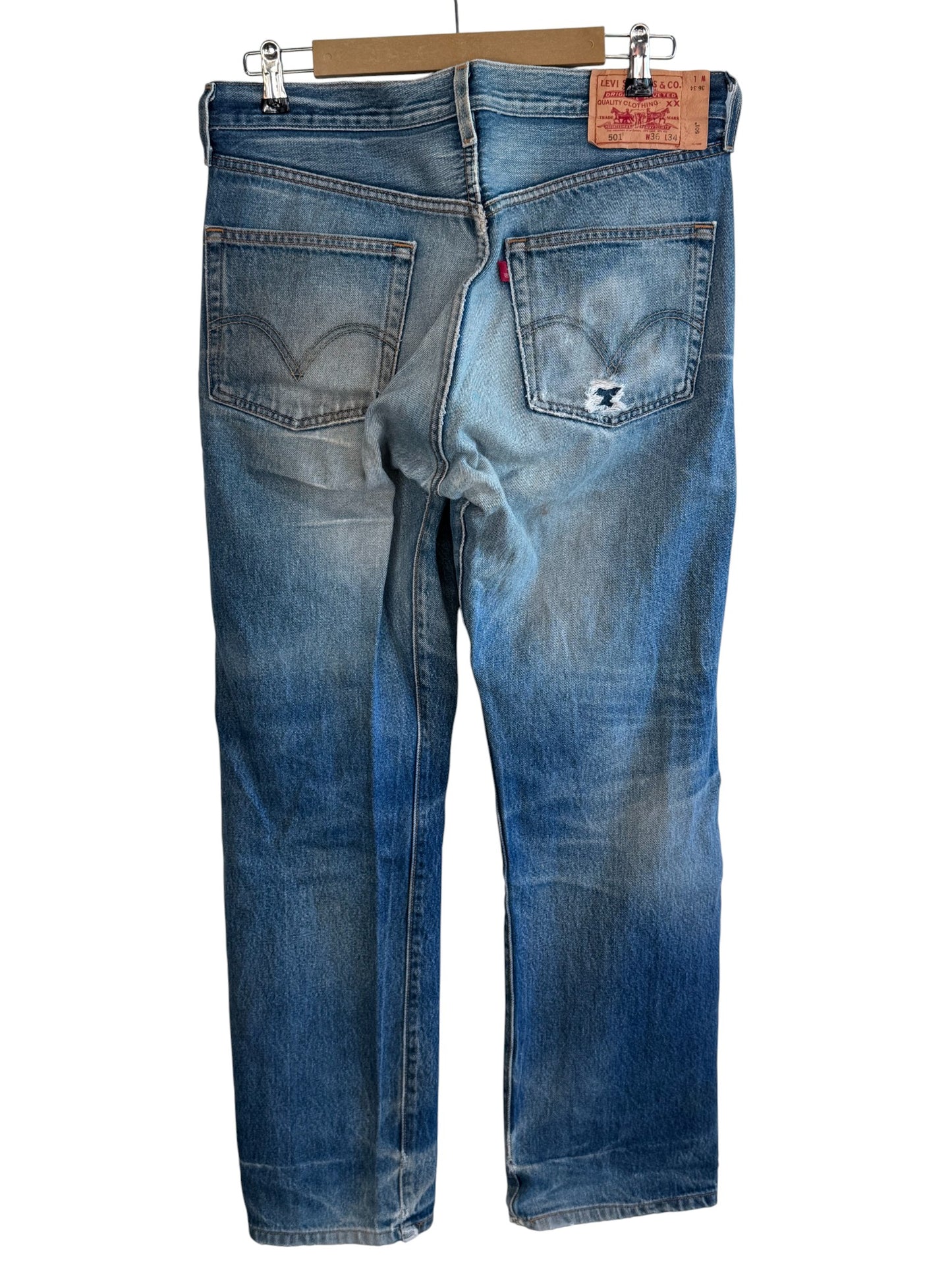 Vintage Levi's 501 Medium Wash Denim Jeans Size 34x32
