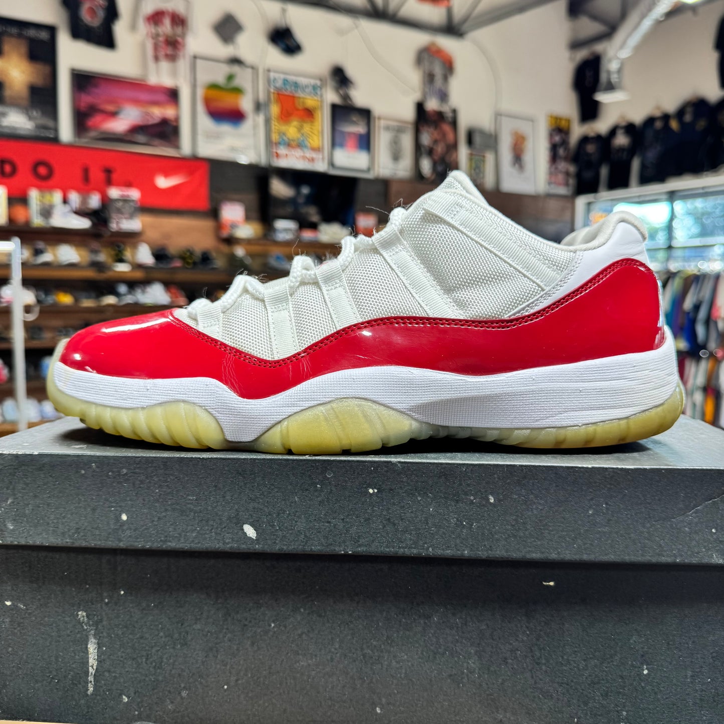 Jordan 11 Low 'Cherry' Size 12