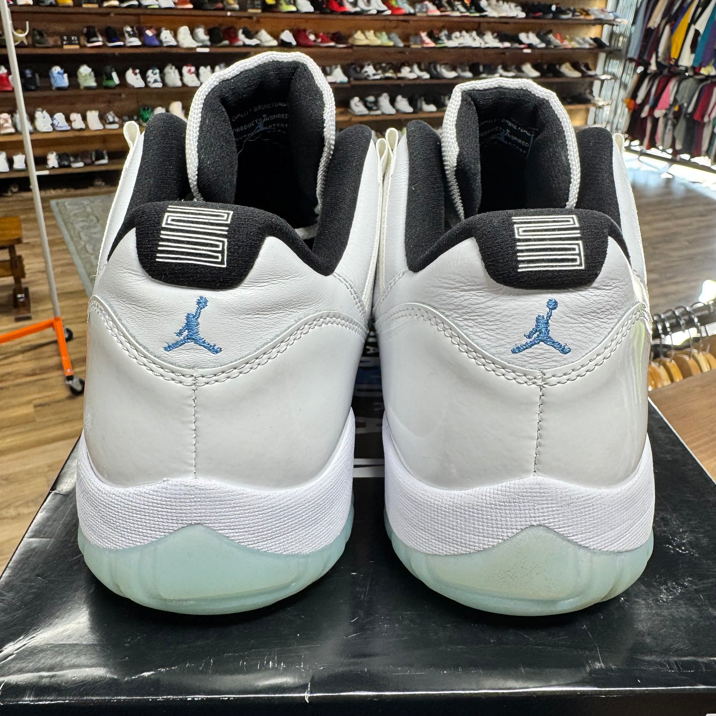 Jordan 11 Low 'Legend Blue' Size 13