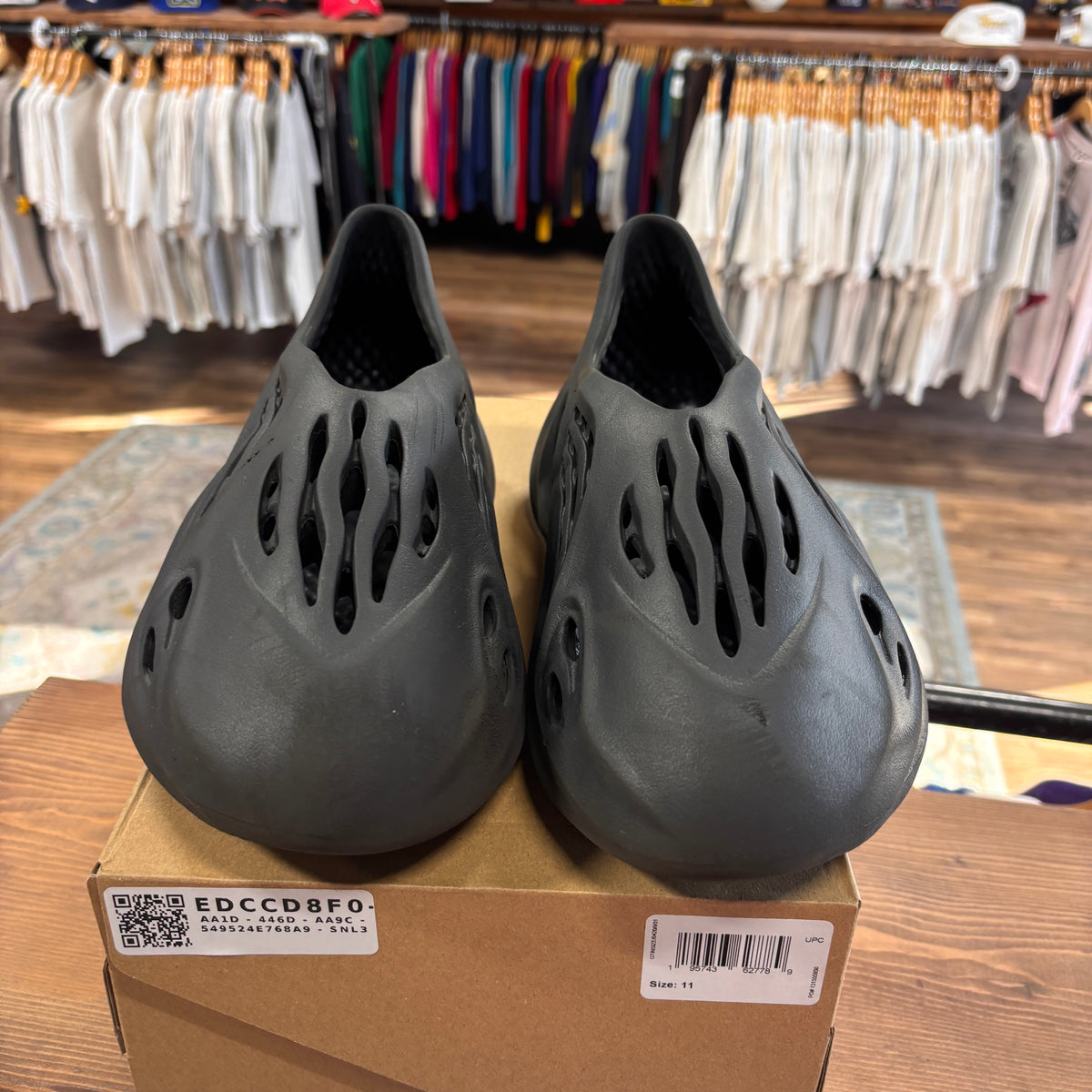 Yeezy Foam Runner 'Onyx' Size 11