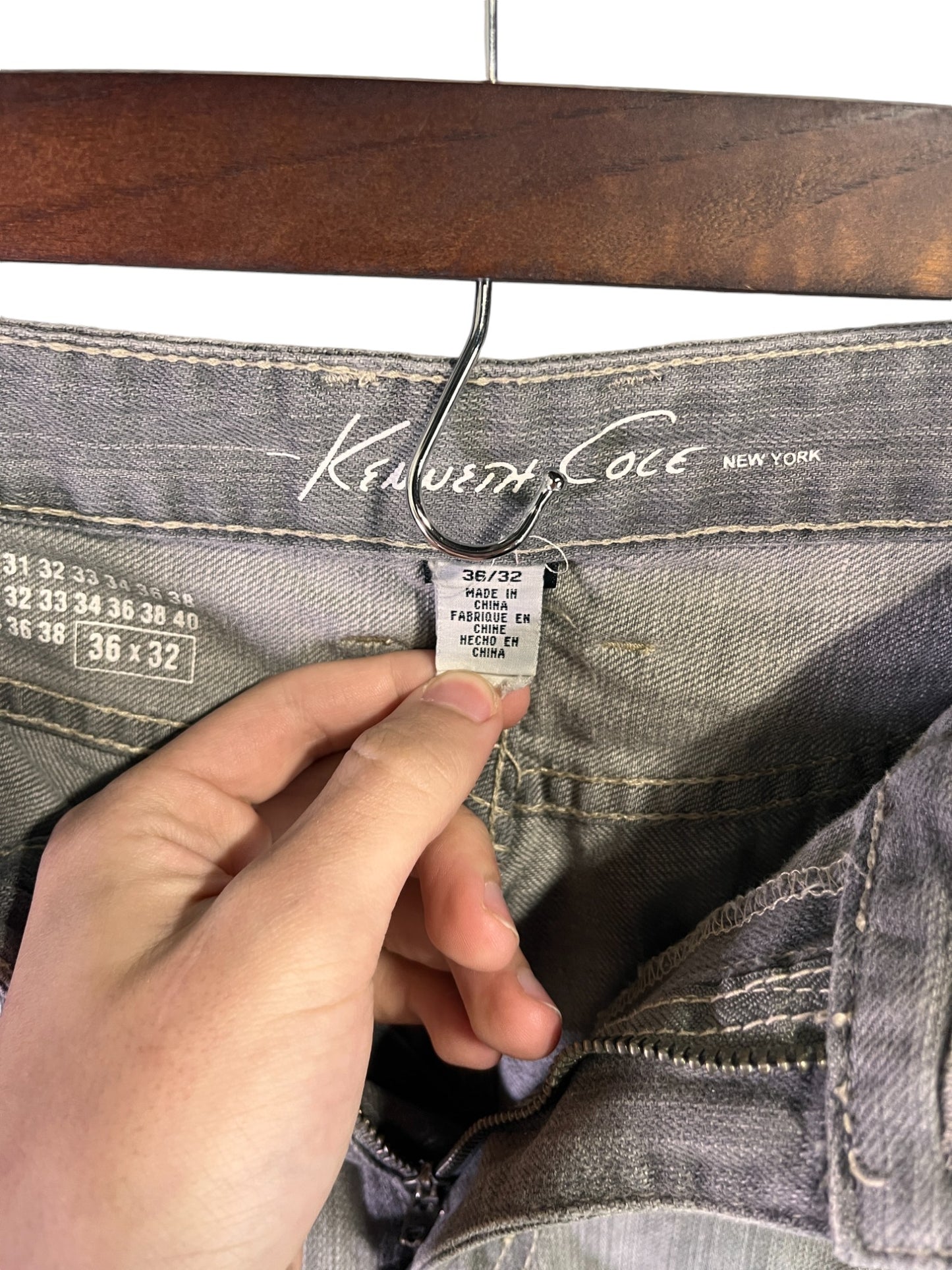 Vintage Y2K Kenneth Cole Grey Baggy Denim Jeans Size 36x32