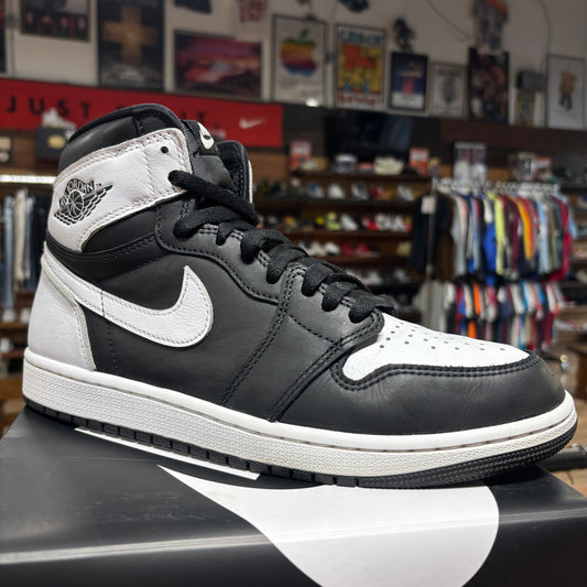 Jordan 1 'Black White' Size 9.5