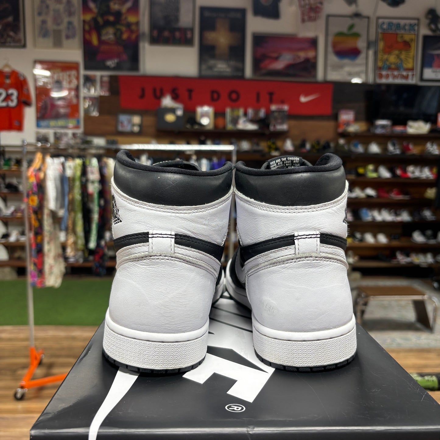Jordan 1 'Black White' Size 9.5