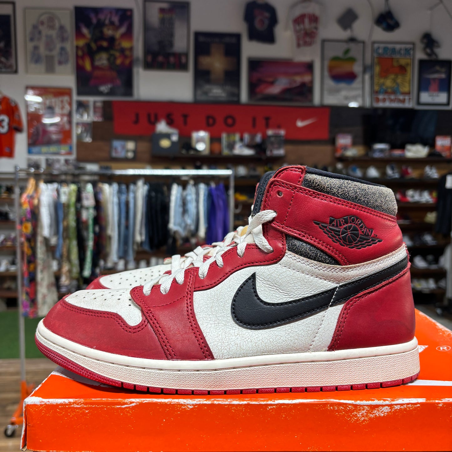 Jordan 1 'Lost & Found' Size 10