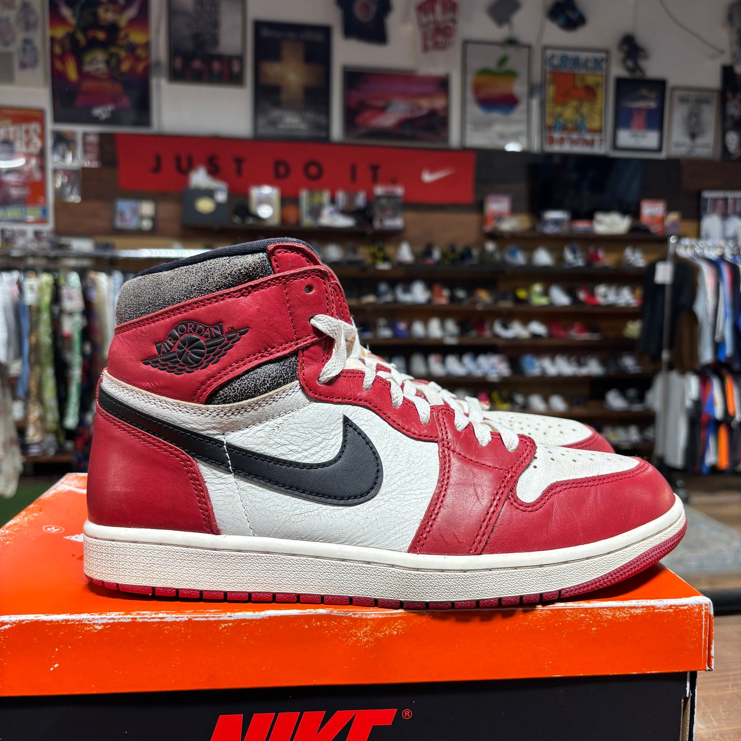 Jordan 1 'Lost & Found' Size 10