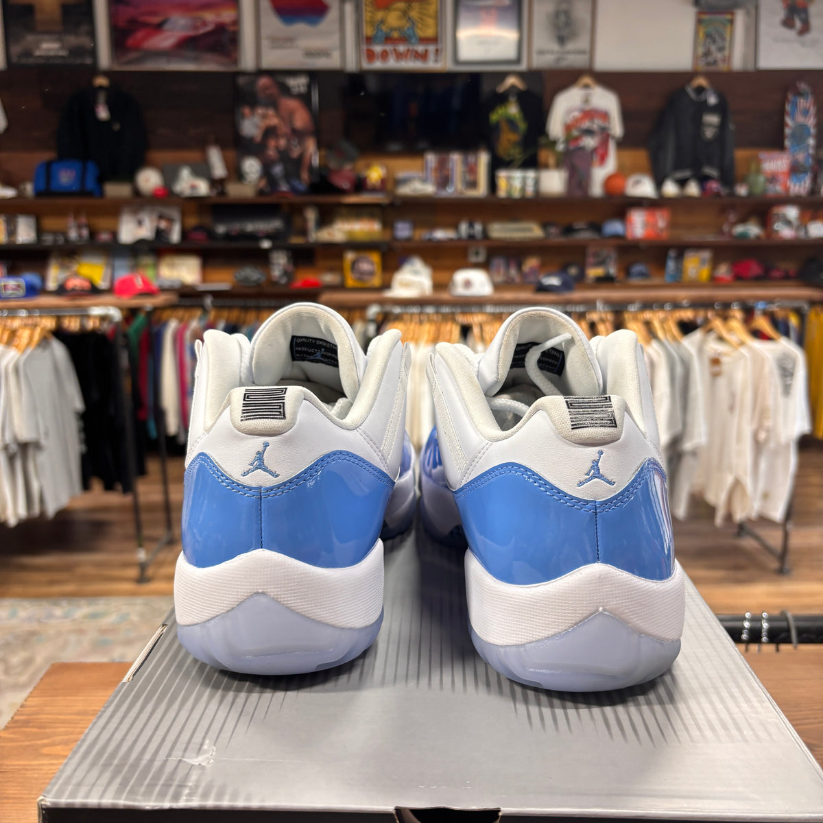 Jordan 11 Low 'UNC' Size 10.5