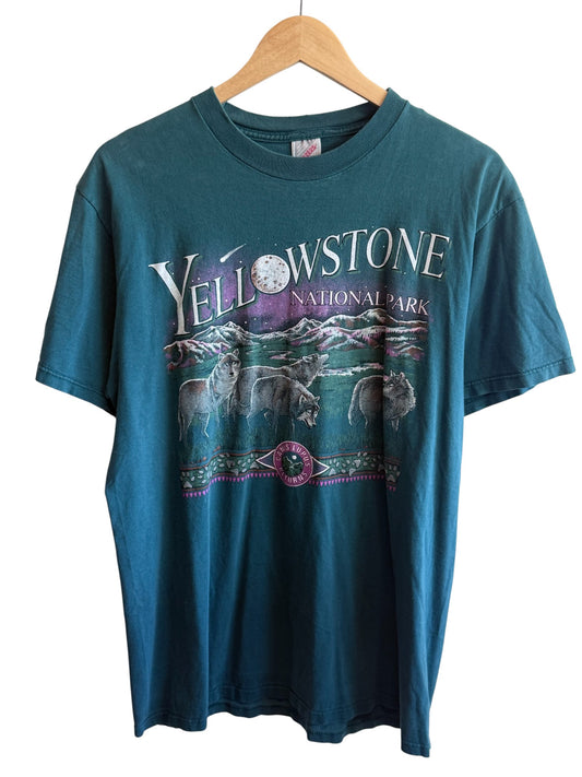 Vintage 90's Yellowstone National Park Nature Graphic Tee Size Large