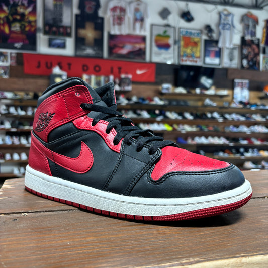 Jordan 1 Mid 'Bred' Size 8.5