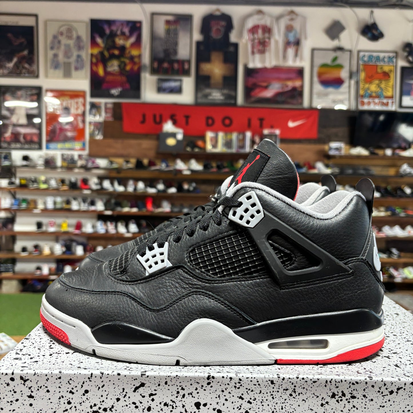 Jordan 4 'Reimagined Bred' Size 11.5