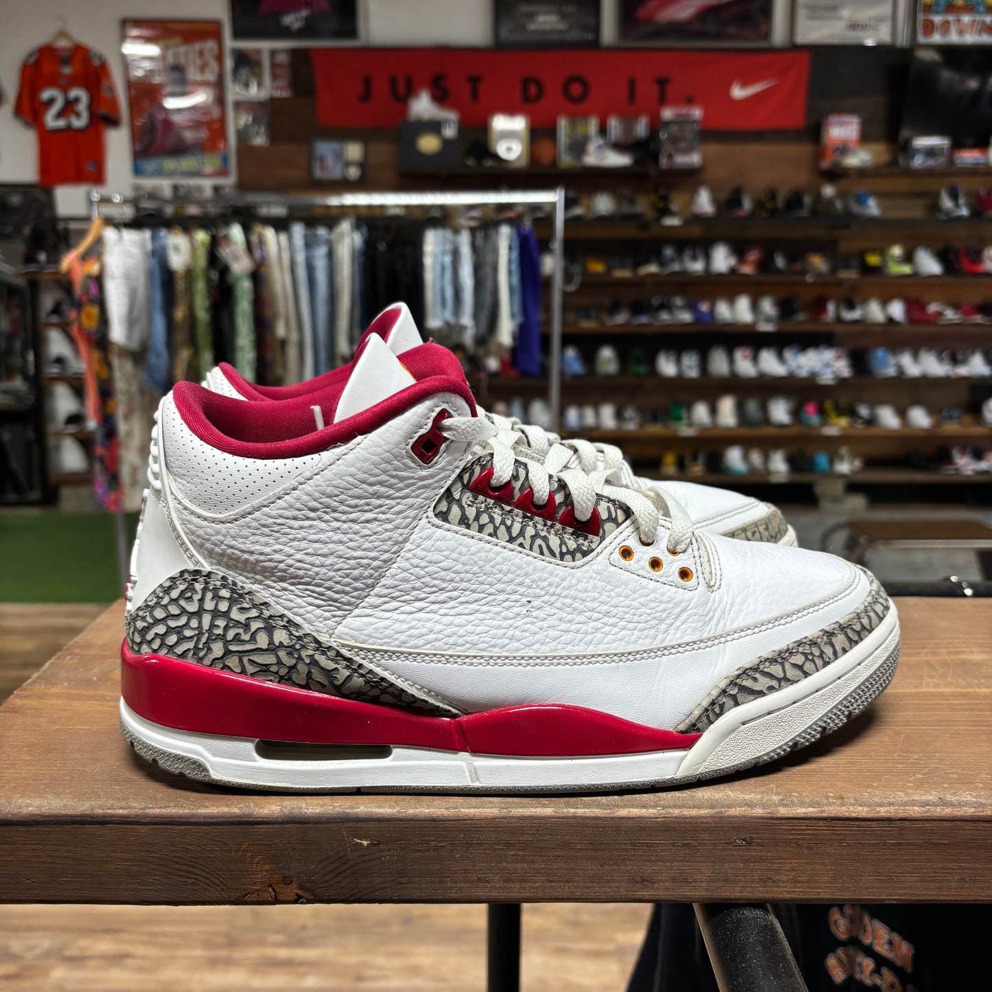 Jordan 3 'Cardinal' Size 10.5