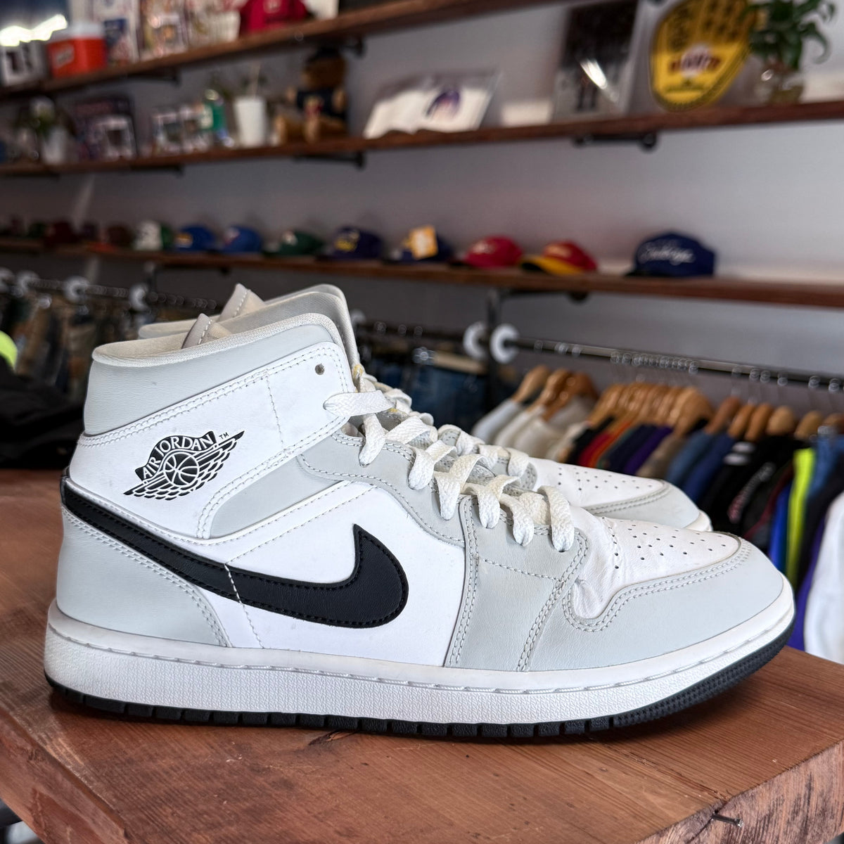 Jordan 1 Mid 'Grey Fog' Size 10W/8.5M