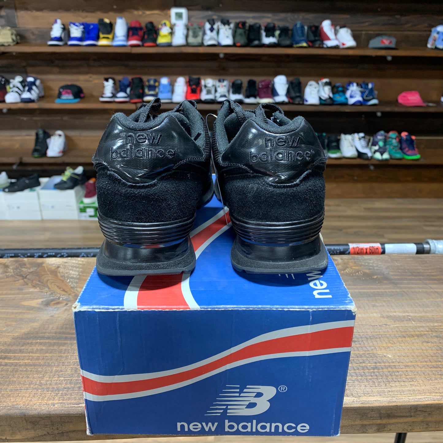 New Balance 574 'Black' Size 9.5