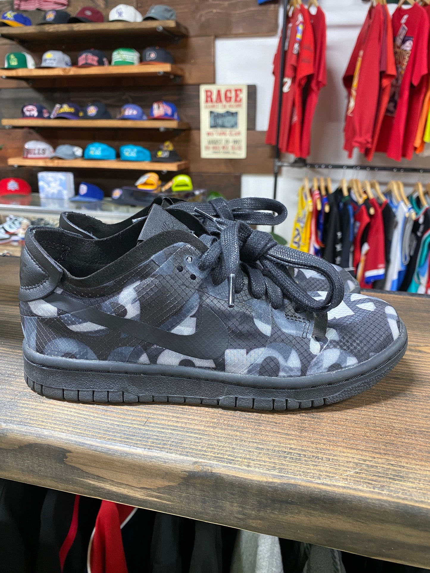 Nike x CDG Dunk Low Size 6.5w/4y